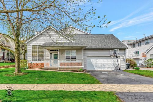 1366 Fox Hound Trl, Beecher, IL, 60401-5104 | Card Image