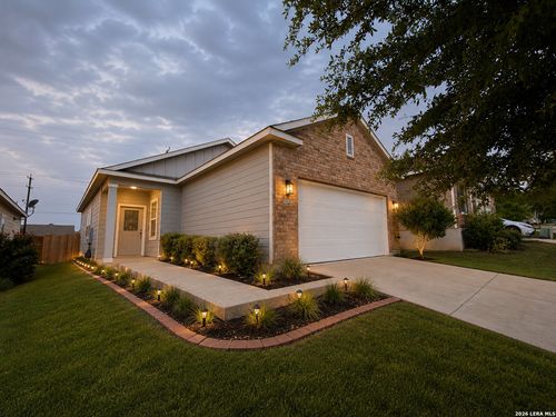 4937 Hallies Gdn, Saint Hedwig, TX, 78152-0137 | Card Image