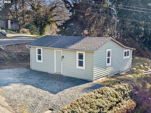 295 E C Ave, Drain, OR, 97435-0048 | Card Image