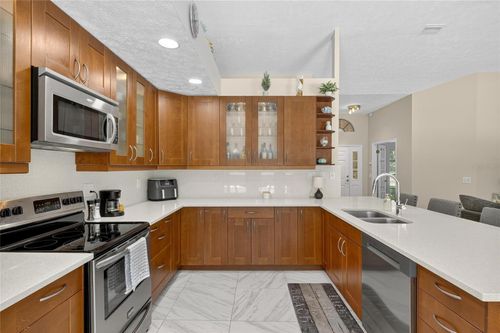 3934 Cedar Cay Cir, VALRICO, FL, 33596-8222 | Card Image