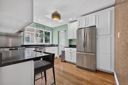 2-23 Irvington Rd, Somerville, MA, 02144 | Card Image