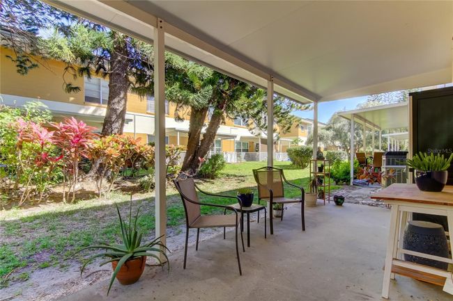 5 - 2291 Americus Boulevard W, Condo with 2 bedrooms, 2 bathrooms and null parking in Clearwater FL | Image 36