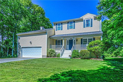 394 Westmoreland Ln, Saunderstown, RI, 02874-3640 | Card Image