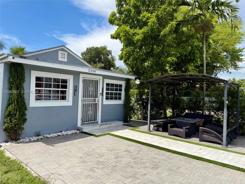 2440 Nw 57th St, Miami, FL, 33142-2937 | Card Image