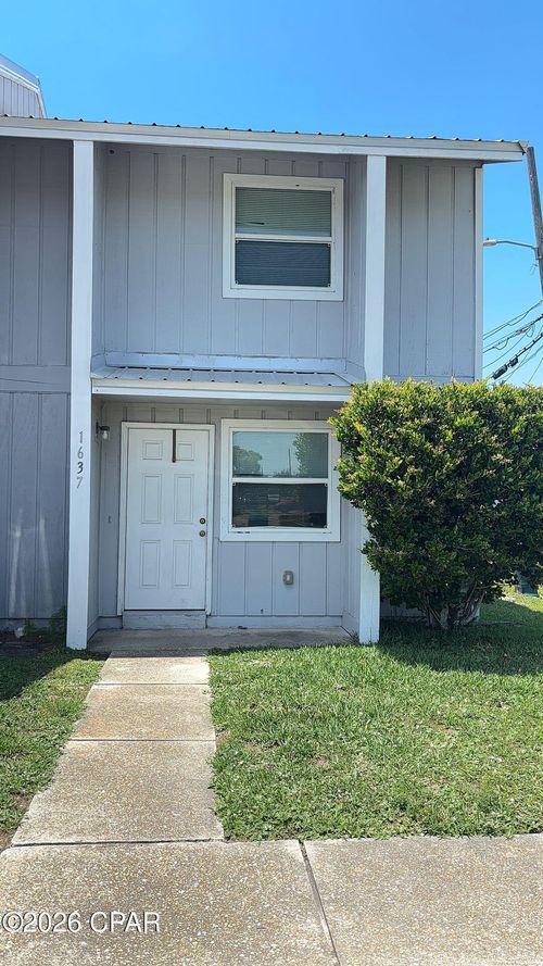 1637 N James Ave, Panama City, FL, 32405-6339 | Card Image