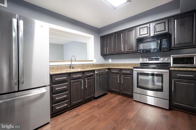 1-D7 - 10248 Appalachian Cir, Condo with 2 bedrooms, 2 bathrooms and null parking in OAKTON VA | Image 5