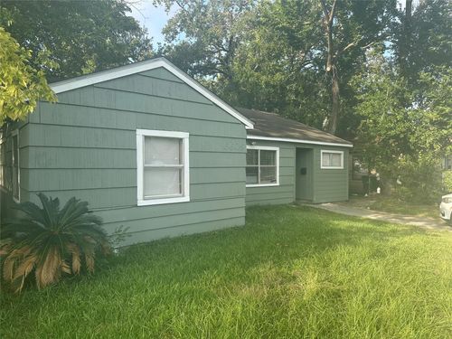 6609 Limestone St, Houston, TX, 77092-5713 | Card Image