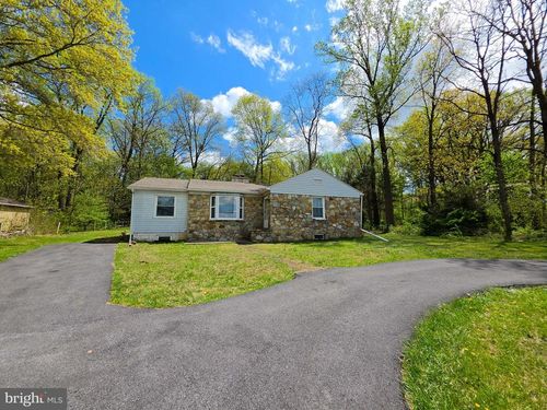 624 Sadsbury Rd, PARKESBURG, PA, 19365-9163 | Card Image