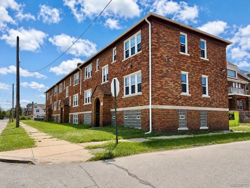 2-8525 Maxwell St, Detroit, MI, 48213-2150 | Card Image
