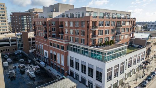 511-1124 Lake St, Oak Park, IL, 60301-1377 | Card Image