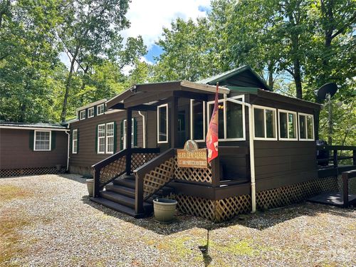 21 Bear Cub Dr, Spruce Pine, NC, 28777-6483 | Card Image