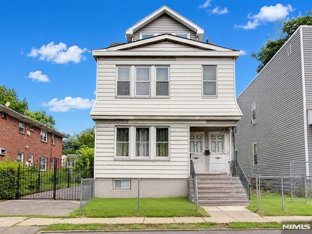 Residential Income in Irvington 4