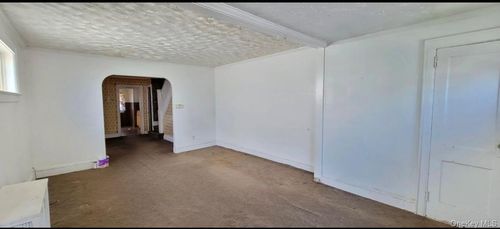 11815 203rd St, Saint Albans, NY, 11412-3548 | Card Image