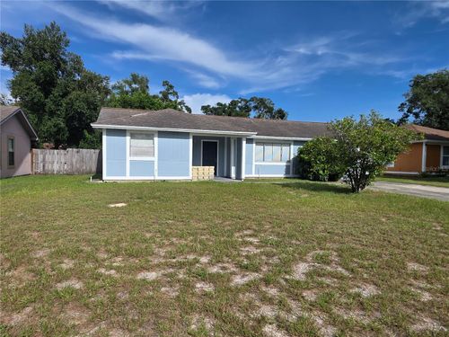 8507 Caladesi Island Dr, Temple Terrace, FL, 33637-7309 | Card Image