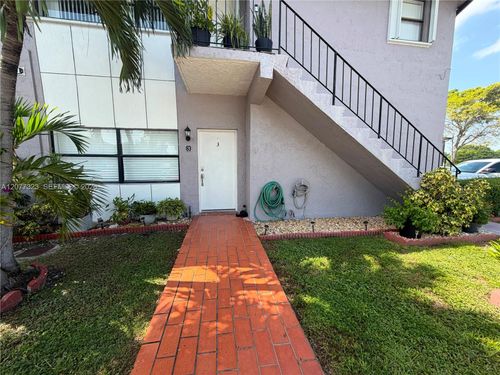 23-3-13241 Sw 17th Ln, Miami, FL, 33175 | Card Image