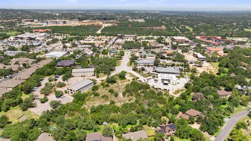 9 Lakeway Centre Ct, Lakeway, TX, 78734-2604 | Card Image