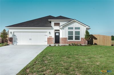 203 Beacon Lane, House other with 3 bedrooms, 2 bathrooms and null parking in Victoria TX | Image 1