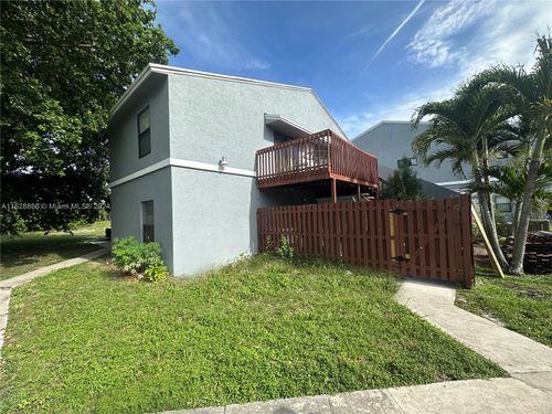 e-22 Crossings Cir, Boynton Beach, FL, 33435-2198 | Card Image