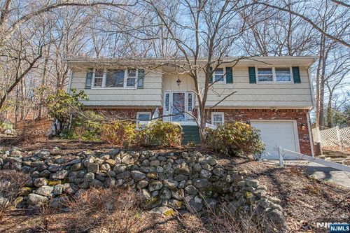 103 Cedar Rd, Ringwood, NJ, 07456-1800 | Card Image