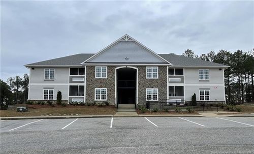 204-220 Gallery Dr, Spring Lake, NC, 28390-7473 | Card Image
