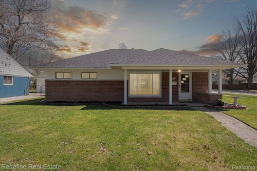 3002 Garden Ave, Royal Oak, MI, 48073-6521 | Card Image