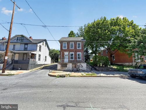 751 Front Street, CATASAUQUA, PA, 18032 | Card Image