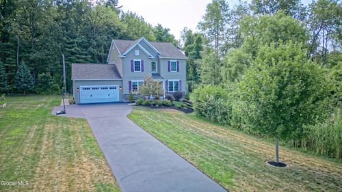 43 Madeleine Ln, Glenmont, NY, 12077-2980 | Card Image