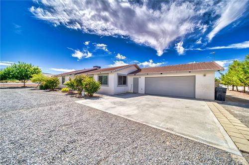 451 W Leffner Dr, Pahrump, NV, 89060-2543 | Card Image