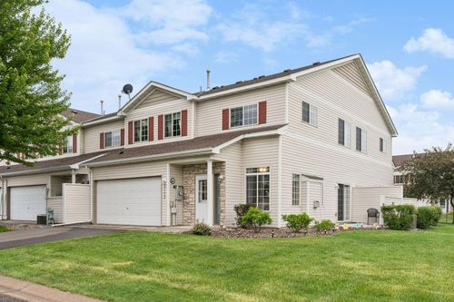 21172 S Morgan Dr, Forest Lake, MN, 55025-7109 | Card Image