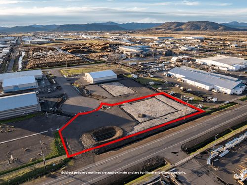 1921 Bobcat Way, Medford, OR, 97503-1148 | Card Image