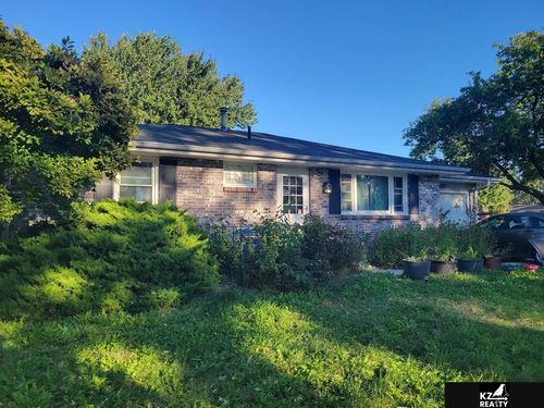 5800 Cedarwood Dr, Lincoln, NE, 68506-3538 | Card Image