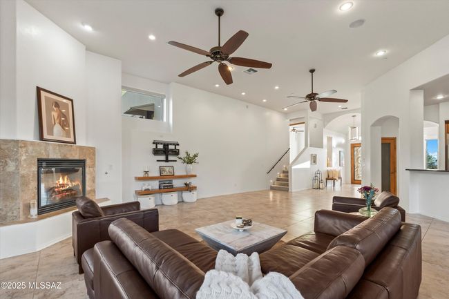 Great Room | Image 11