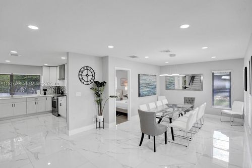 6 Se 11th Ct, Deerfield Beach, FL, 33441-6618 | Card Image