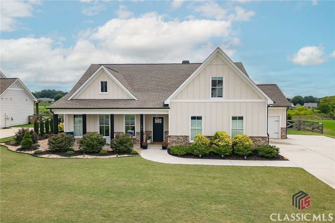 Perkins Ct, Winder, GA 30680