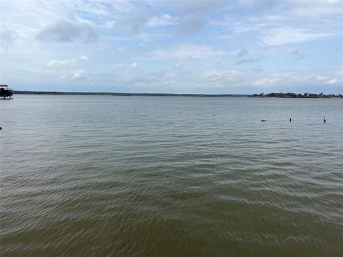 135 Island Park Dr, Gun Barrel City, TX, 75156-4287 | Card Image