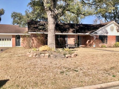 1002 Center St, El Campo, TX, 77437-3206 | Card Image