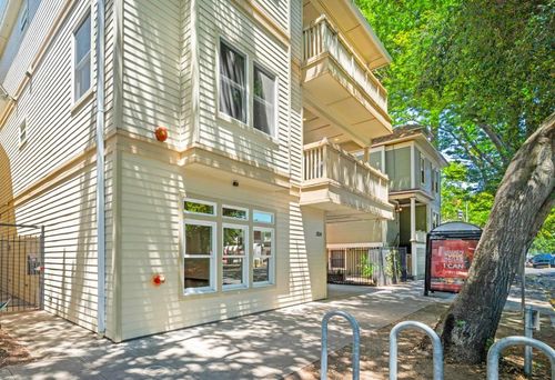 1306 19th St, Sacramento, CA, 95811-4201 | Card Image
