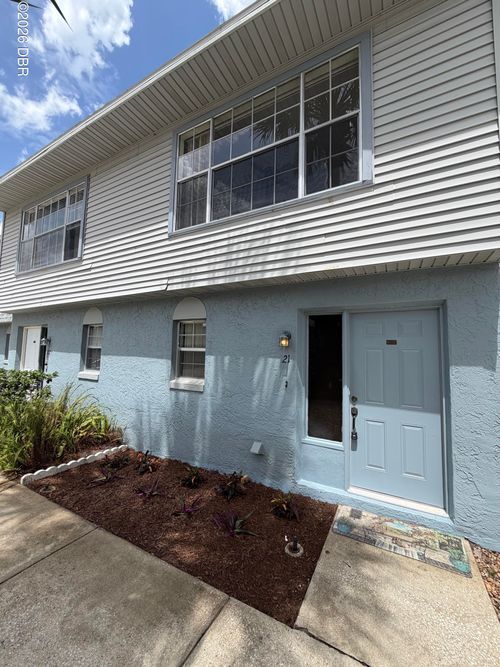21-175 Yorktowne Dr, Daytona Beach, FL, 32119-1459 | Card Image