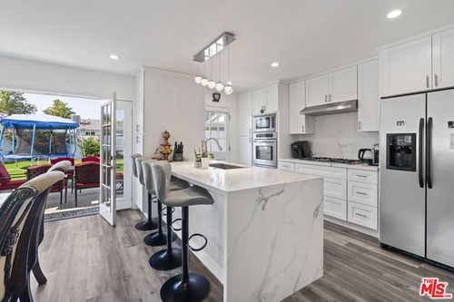 22509 Saticoy St, West Hills, CA, 91307-1725 | Card Image