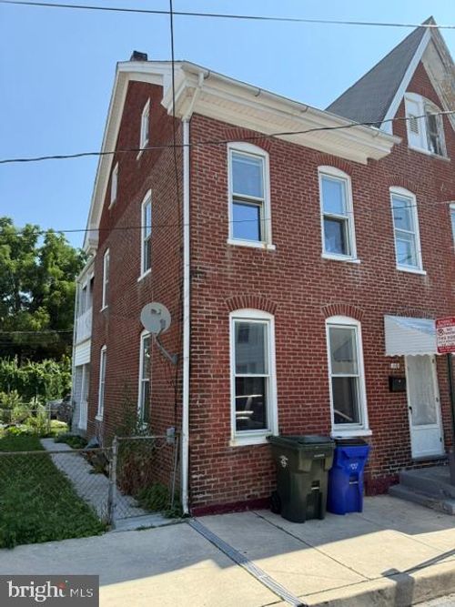 110 Elm St, HAGERSTOWN, MD, 21740-6121 | Card Image