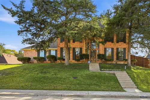 608 Ten Mile Dr, Desoto, TX, 75115-3886 | Card Image