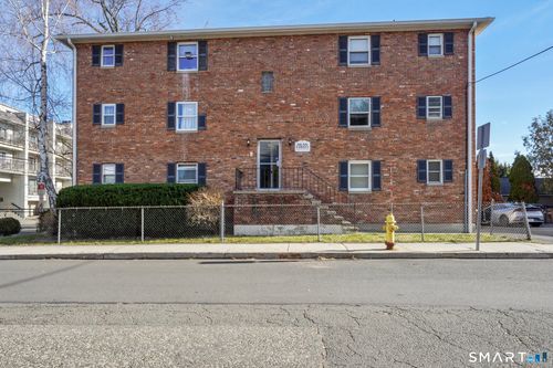 apt-2b-3 Dean St, Stamford, CT, 06902-6245 | Card Image