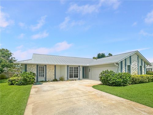 5209 Eagle Dr, Fort Pierce, FL, 34951-2372 | Card Image