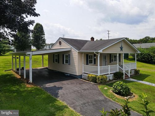 204 Ninth Ave, LURAY, VA, 22835-1535 | Card Image