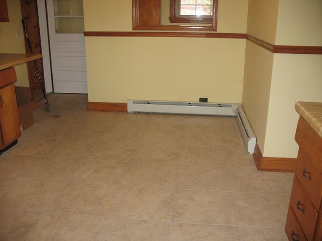 1011 South Main Street, House other with 3 bedrooms, 2 bathrooms and 2 parking in Independence VA | Image 7