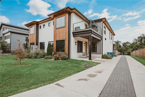 600 Bella Vista Rd, Bentonville, AR, 72712-4625 | Card Image