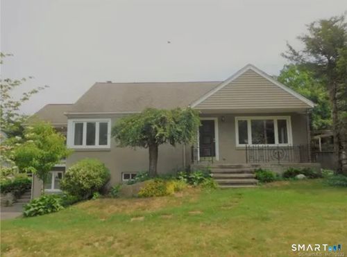 36 Weybosset St, Shelton, CT, 06484-4041 | Card Image