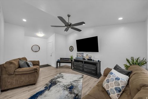 apt-12-462 300, St George, UT, 84770-2103 | Card Image