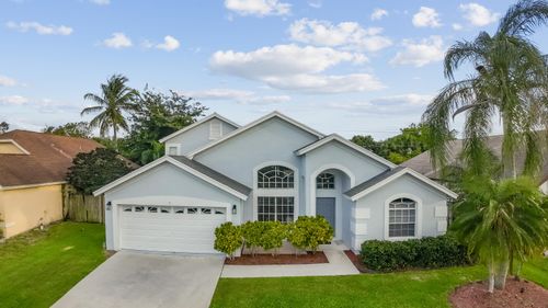 9 Meadows Park Ln, Boynton Beach, FL, 33436-9009 | Card Image