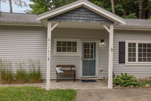 apt-6-34 Floral Ave, Dover, NH, 03820-2862 | Card Image